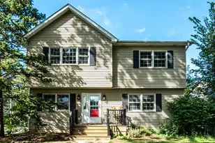 401 Division St, Saint Charles, IL 60174 - Photo 2