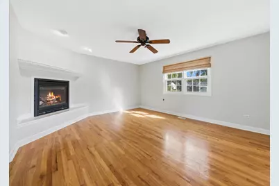 401 Division Street, Saint Charles, IL 60174 - Photo 10