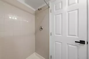 4550 S McDowell Ave, Chicago, IL 60609 - Photo 18