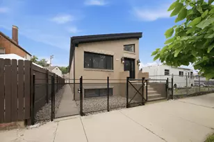 4550 S McDowell Ave, Chicago, IL 60609 - Photo 2