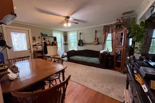 201 S Barber Ave, Polo, IL 61064 - Photo 4