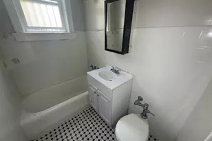 6748 N Ashland Ave, Chicago, IL 60626 - Photo 10