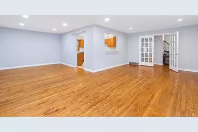 17W467 Portsmouth Drive, Darien, IL 60561 - Photo 6