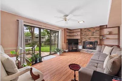 17W467 Portsmouth Drive, Darien, IL 60561 - Photo 16