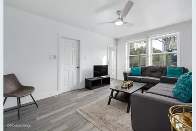 1812 W Erie Street, Chicago, IL 60622 - Photo 2