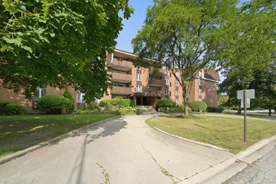120 S Spruce Avenue #307, Wood Dale, IL 60191 - Photo 4