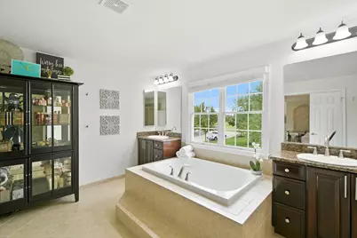8 Prairie Landings Court, Hawthorn Woods, IL 60047 - Photo 28