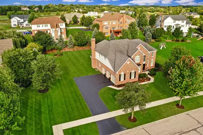 8 Prairie Landings Court, Hawthorn Woods, IL 60047 - Photo 4