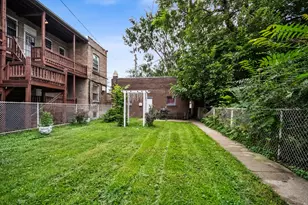 7605 S Calumet Ave, Chicago, IL 60619 - Photo 12