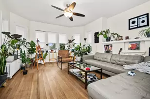 7605 S Calumet Ave, Chicago, IL 60619 - Photo 2