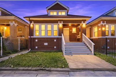 6318 S Fairfield Avenue, Chicago, IL 60629 - Photo 2