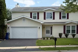 5431 Ebony Ct, Gurnee, IL 60031 - Photo 1