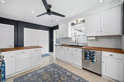 1106 Sumner Street, Wheaton, IL 60189 - Photo 10
