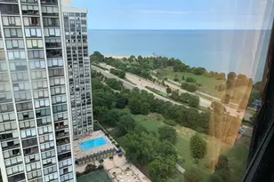 5415 N Sheridan Rd, Chicago, IL 60640 - Photo 2