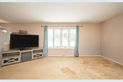 1126 Harvest Drive, Shorewood, IL 60404 - Photo 6