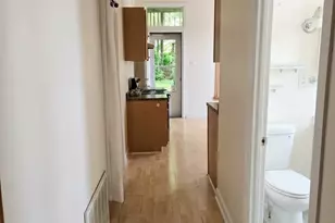 2423 N Washtenaw Ave, Chicago, IL 60647 - Photo 10