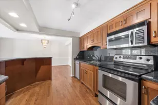 124 Carriage Way Dr, Burr Ridge, IL 60527 - Photo 10