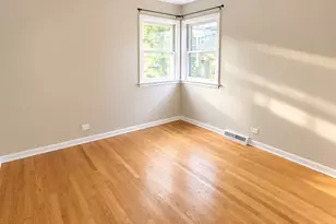 7922 S Wood St, Chicago, IL 60620 - Photo 10