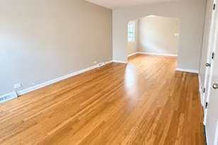 7922 S Wood St, Chicago, IL 60620 - Photo 2