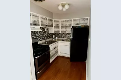 5306 N Cumberland Avenue #401, Chicago, IL 60656 - Photo 2