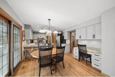 808 Lyndhurst Court, Naperville, IL 60563 - Photo 12