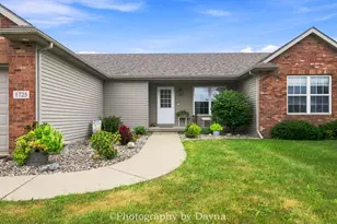 1725 Hunters Run Dr, Bourbonnais, IL 60914 - Photo 2
