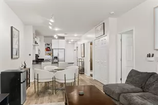 520 N Halsted St, Chicago, IL 60642 - Photo 12