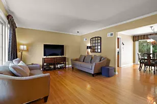 334 Spruce St, Glenview, IL 60025 - Photo 12
