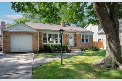 334 Spruce Street, Glenview, IL 60025 - Photo 2