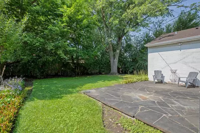 334 Spruce Street, Glenview, IL 60025 - Photo 4