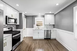 438 W 126th Pl, Chicago, IL 60628 - Photo 10