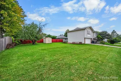 401 Longford Drive, Elgin, IL 60120 - Photo 20