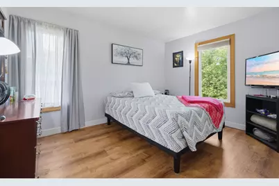 152 S Lancaster Drive, Bolingbrook, IL 60440 - Photo 6