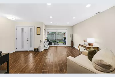106 Bishop Quarter Lane #0, Oak Park, IL 60302 - Photo 6