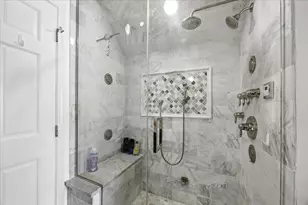 9200 Falling Waters Dr, Burr Ridge, IL 60527 - Photo 44