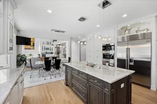 9200 Falling Waters Dr, Burr Ridge, IL 60527 - Photo 24