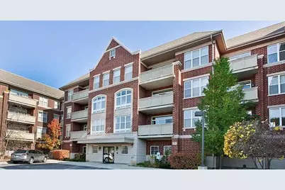 77 N Quentin Road #202, Palatine, IL 60067 - Photo 1