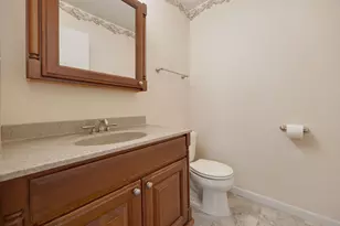 784 Leicester Rd, Elk Grove Village, IL 60007 - Photo 14