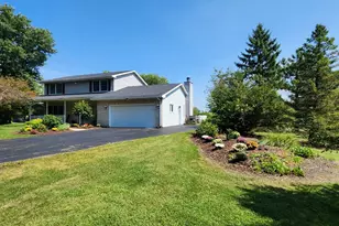23235 S Volbrecht Rd, Crete, IL 60417 - Photo 2