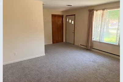 1113 Lincoln Avenue, Ottawa, IL 61350 - Photo 2
