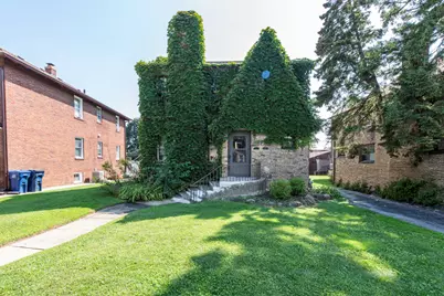 1033 W Atlantic Avenue, Waukegan, IL 60085 - Photo 1