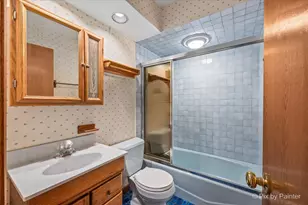 364 E Lincoln Ave, Glendale Heights, IL 60139 - Photo 12