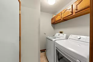 1384 President St, Glendale Heights, IL 60139 - Photo 14