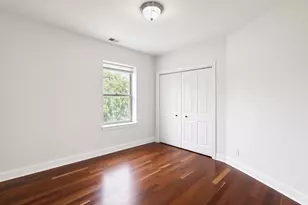 7229 N Rogers Ave, Chicago, IL 60645 - Photo 10