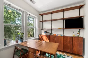 3224 W Berteau Ave, Chicago, IL 60618 - Photo 8