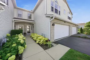 3250 Ronan Dr, Lake in the Hills, IL 60156 - Photo 2