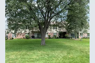 1206 Streamwood Lane, Vernon Hills, IL 60061 - Photo 2