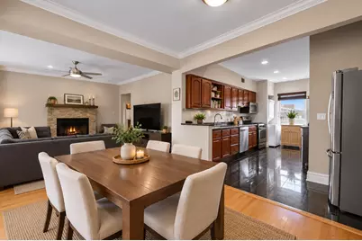 4211 N Keystone Avenue #2E, Chicago, IL 60641 - Photo 4