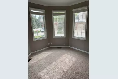 140 Roundtree Court, Bloomingdale, IL 60108 - Photo 6