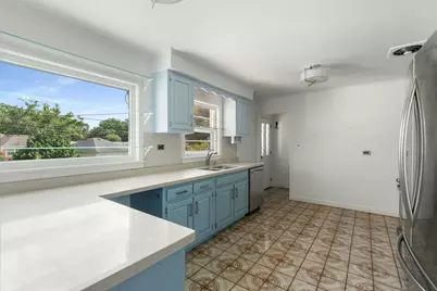 8663 Gross Point Road, Skokie, IL 60077 - Photo 6